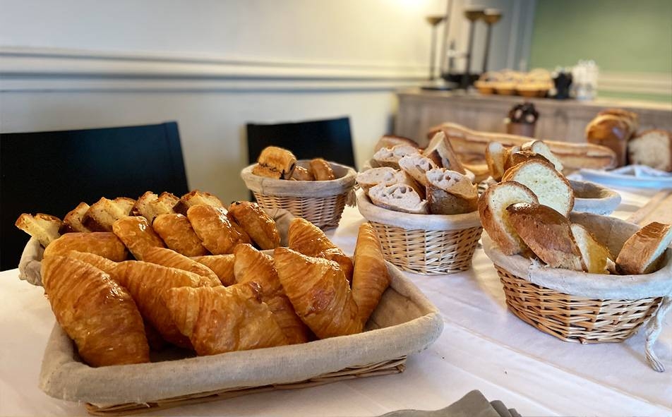 L'Hôtel - L'Auberge du Chasseur - Restaurant Grosrouvre - meilleur resto GROSROUVRE